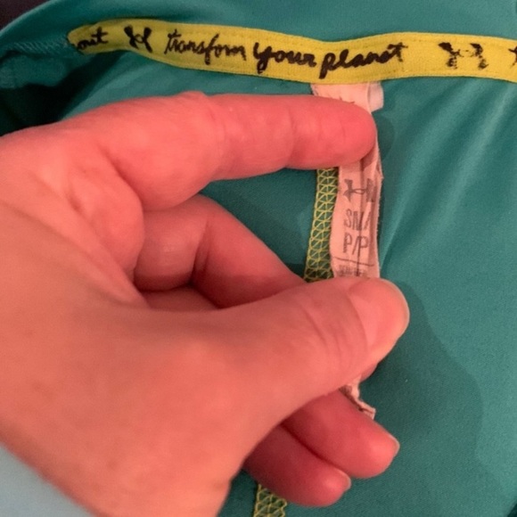 2 Athletic Short Sleeve Tees - Under Armour & Kyodan - size S - Picture 4 of 16